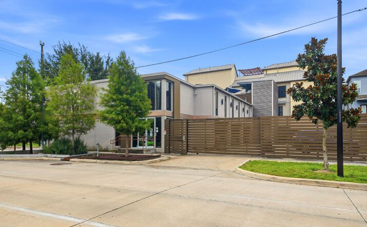 2301 Caroline Street, Houston