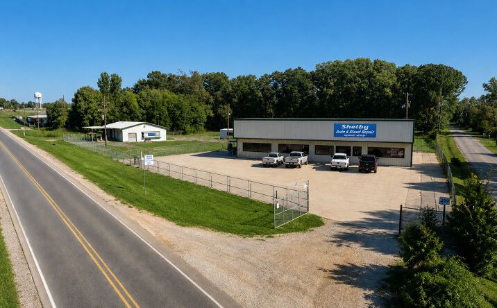 140 FM 2468, Center