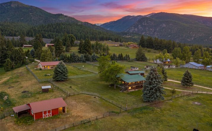 2811 Foxtrotter Trail MF, VICTOR
