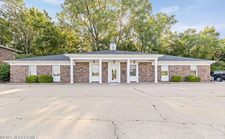 1005 NORTHEAST DRIVE, Jefferson City