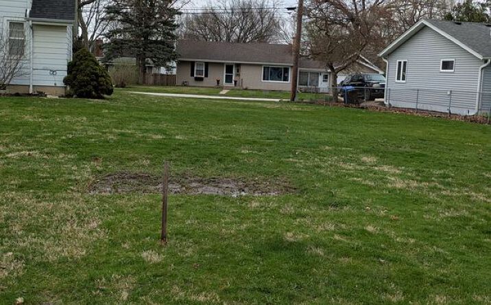 611 Oakwood Drive, Geneva