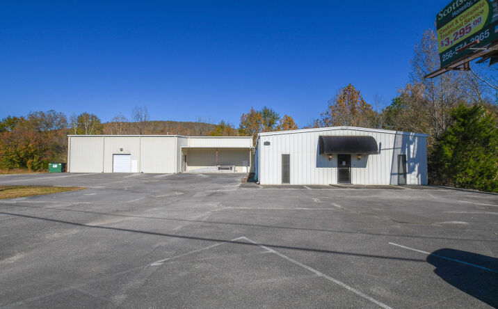 5893 U.S. 72, Gurley
