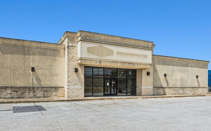 1106 S Expressway 83, Harlingen