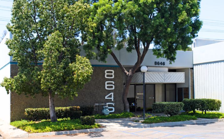 8646 Commerce Ave, San Diego