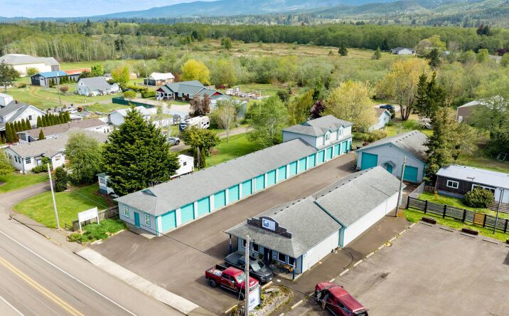 784 STATE RT 101, CHINOOK