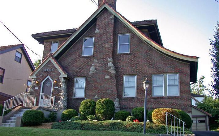Indian Mound Avenue, Norwood