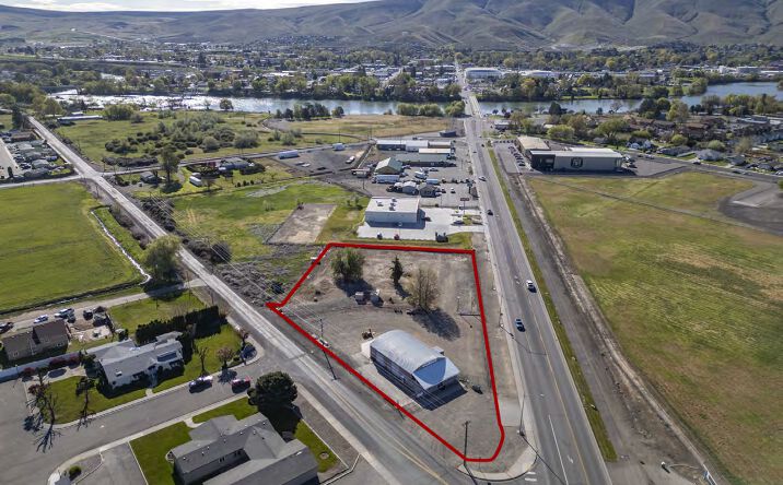 391 Wine Country Rd, Prosser