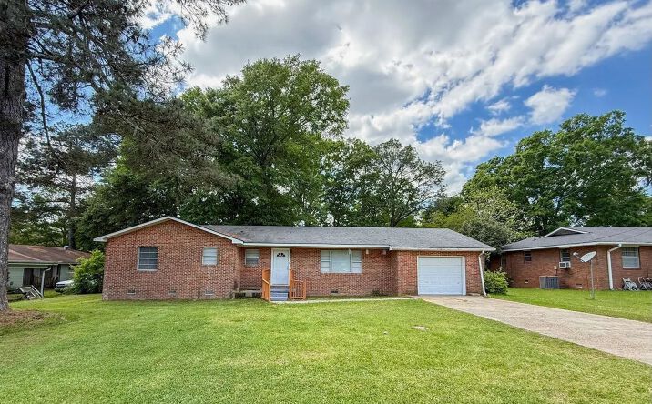 312 Butler Street, 70125