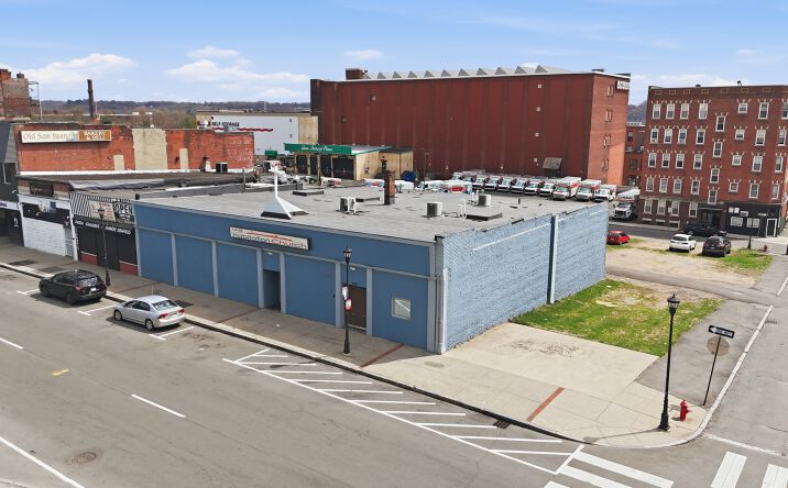 440 High St, Holyoke