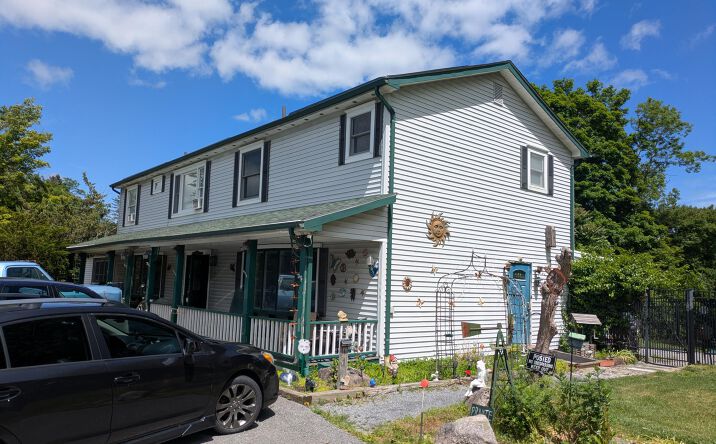 926 Pennsylvania 390, Cresco
