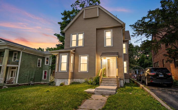 712 N Court Street, Rockford