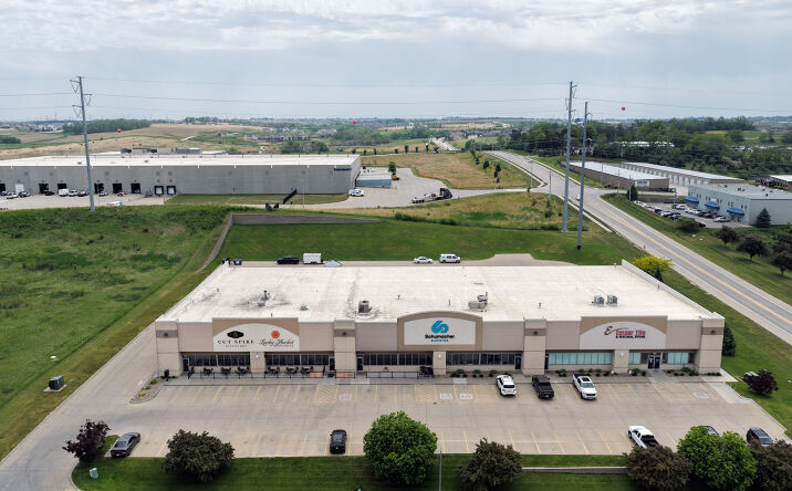 11941 Centennial Rd, La Vista