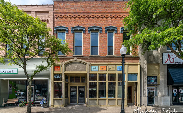 103 W State Street, Hastings
