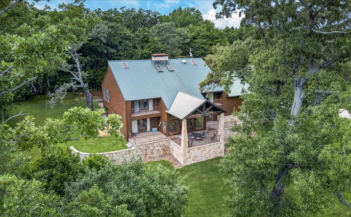 906 VALLE VISTA DR, ATHENS