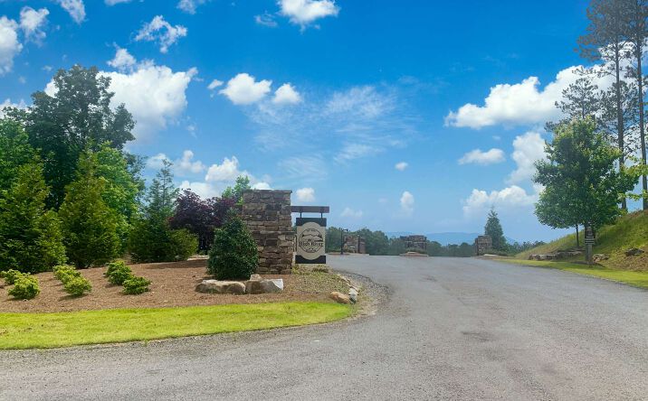 Foxridge Court, Ellijay