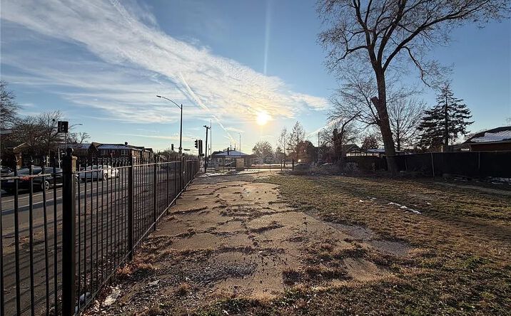 4301 Holly Hills Boulevard, St. Louis