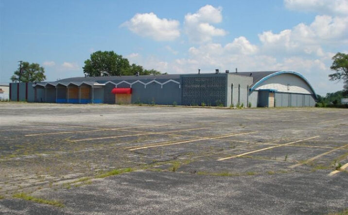 2305 M 139, Benton Harbor