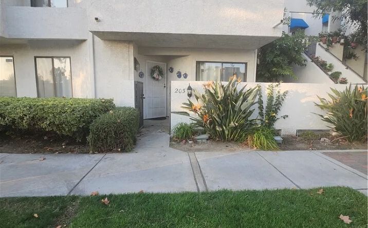 203 Park Shadow, Baldwin Park