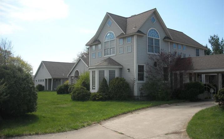 9848 Portage Road, Portage