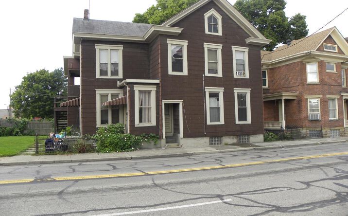 1010 First Avenue, Middletown