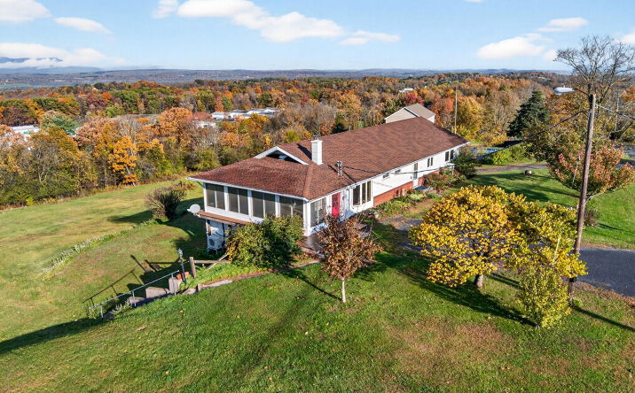 180 Hilltop Road, Germantown