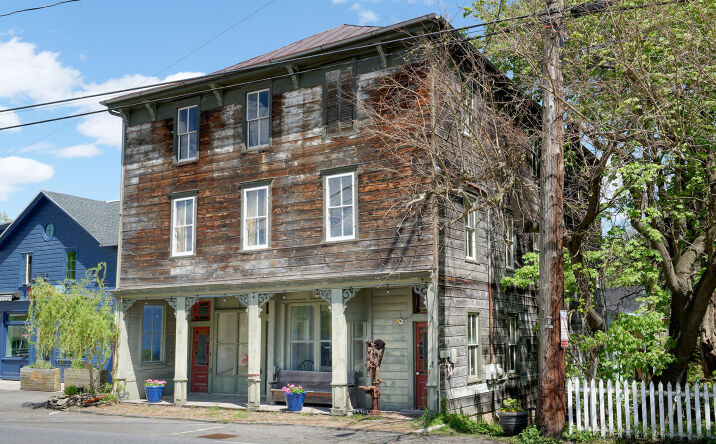 4 Church Avenue, Germantown