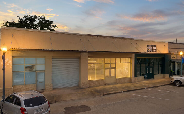 307 W THIRD ST, CLIFTON