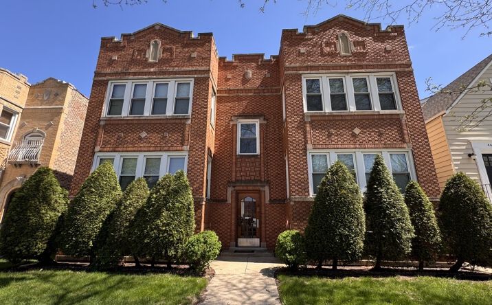 4615 N Keystone Avenue, Chicago