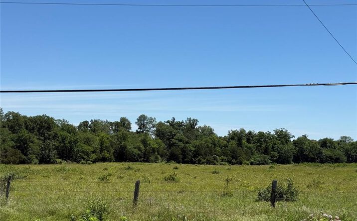 2 Flat River Road, Farmington
