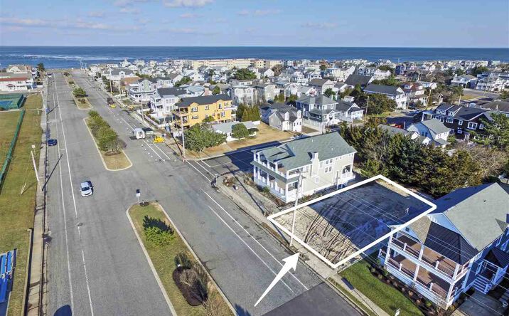 1005 Dune Drive, Avalon