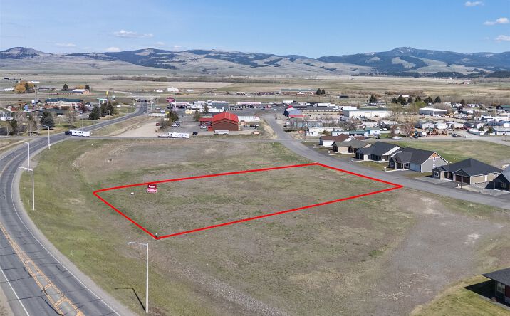 975 Sagebrush Lane, Deer Lodge