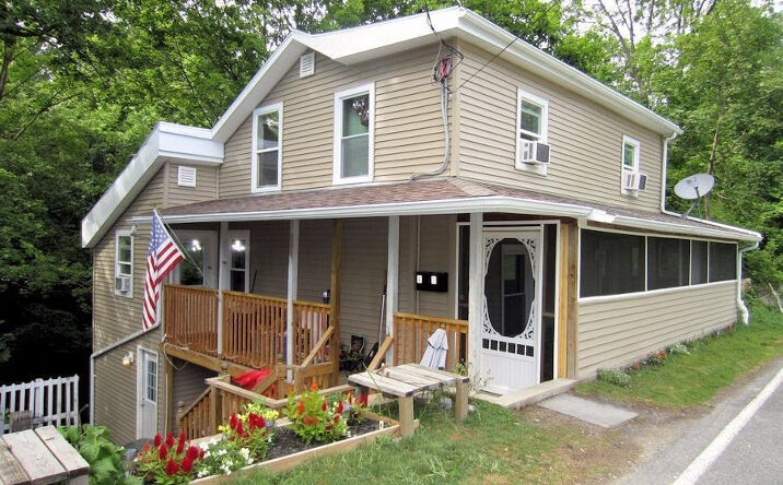 32 River Street, Chatham