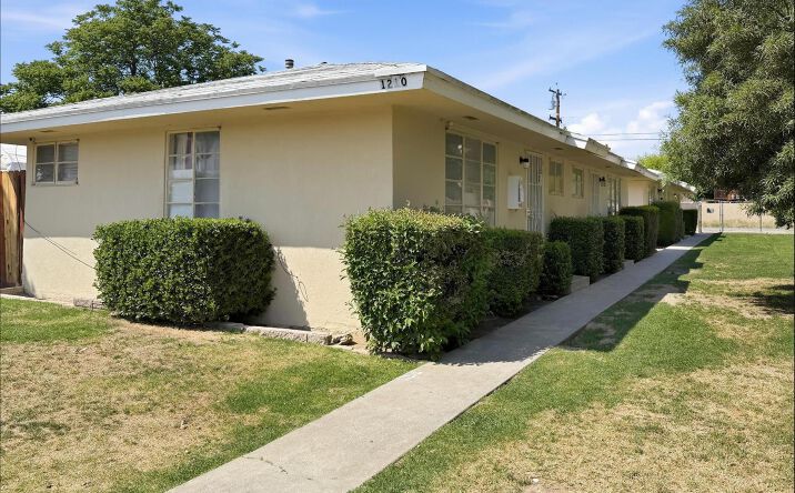 1210 Oregon St, Bakersfield