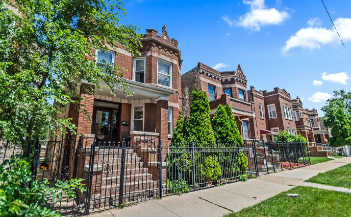 3434 W Potomac Avenue, Chicago