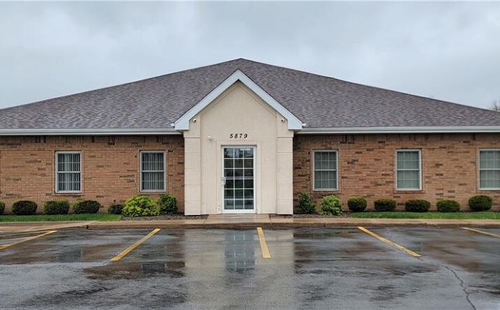 5879 Snyder Drive, Lockport