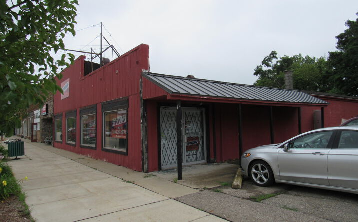 163 W Main Street, Mendon