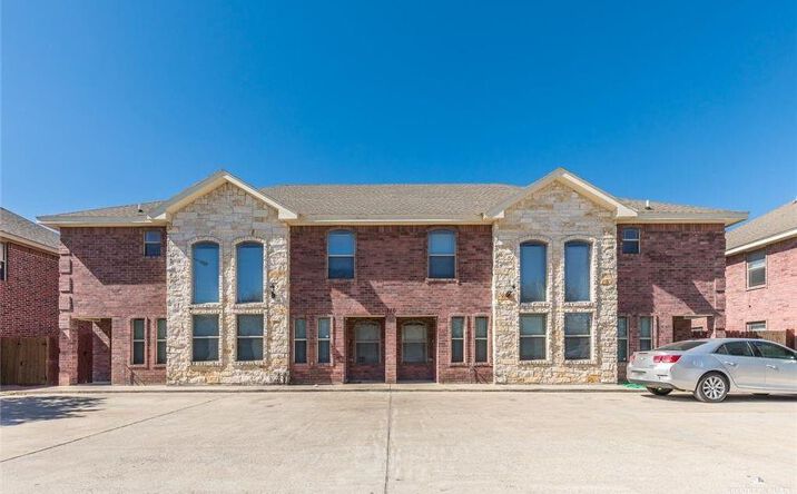 110 S 48th Lane, McAllen