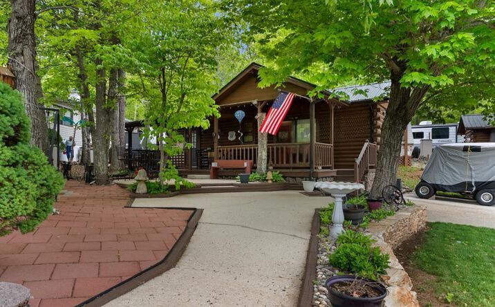 196 Natalie Circle, Hillsville