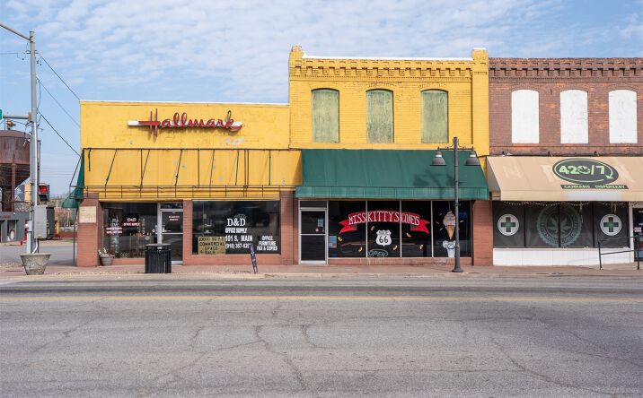 101 S MAIN ST, BRISTOW