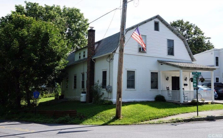 122 Second Street, Athens