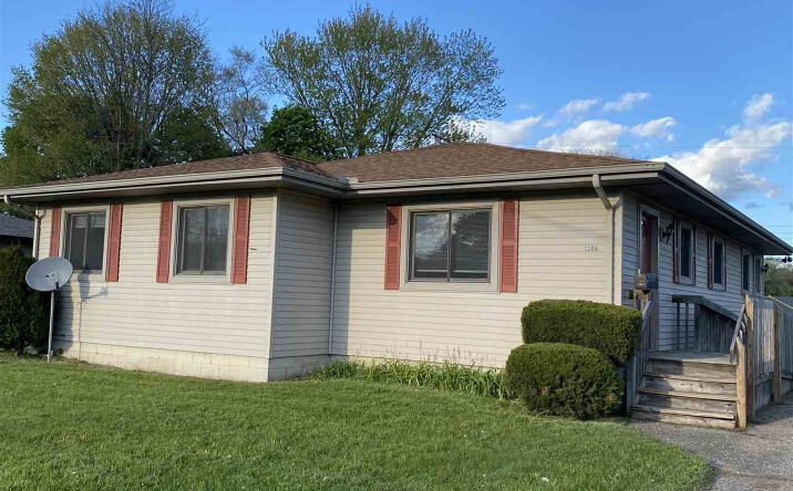 1306 N EATON ST, Albion
