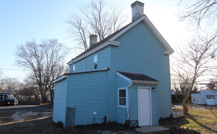 597 Seashore Road, Erma