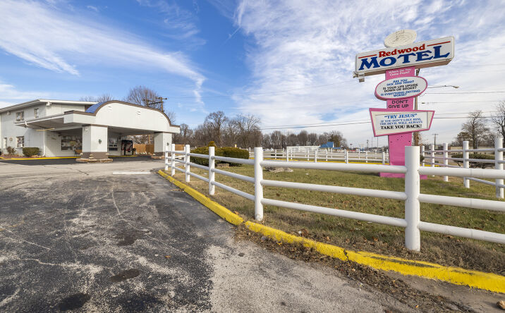 3811 W CHESTNUT EXPWY, SPRINGFIELD