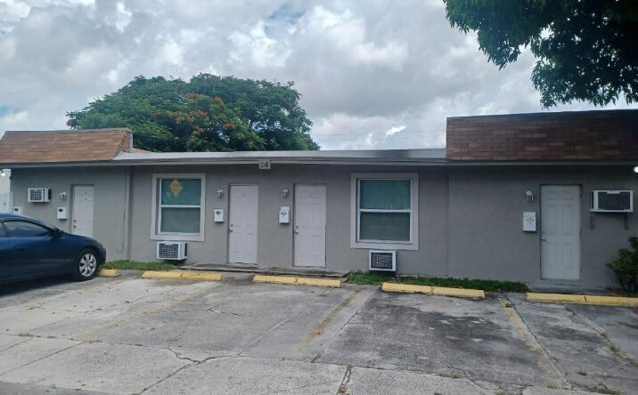24 SW 13th Street 1-5, Dania Beach