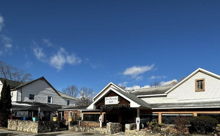 591-593 Route 44 55, Highland