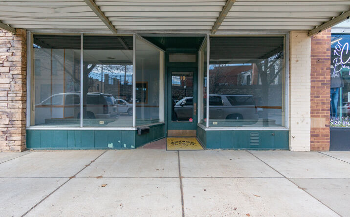 18 1st Street West, Dickinson