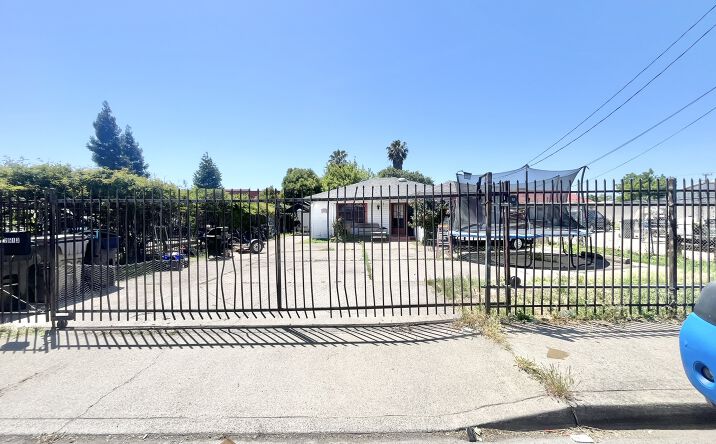 2513 CONNIE DR, SACRAMENTO