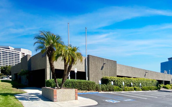 2698 White Rd, Irvine