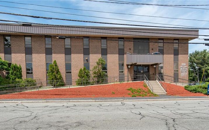 250 Wampanoag Trail UNIT 303, East Providence