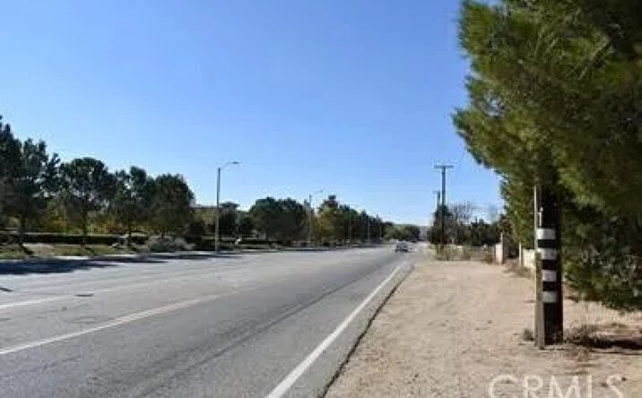 1239 Ave O8, Palmdale